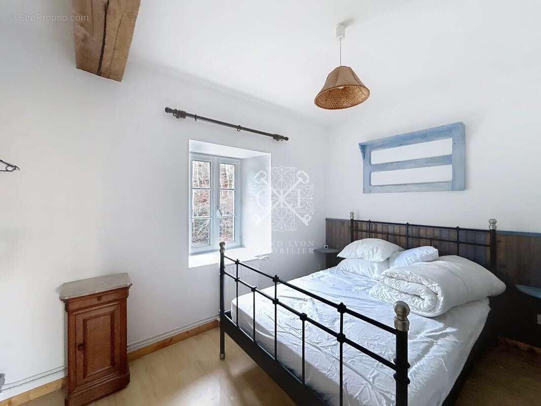 Maison à FERRIERES-SUR-SICHON