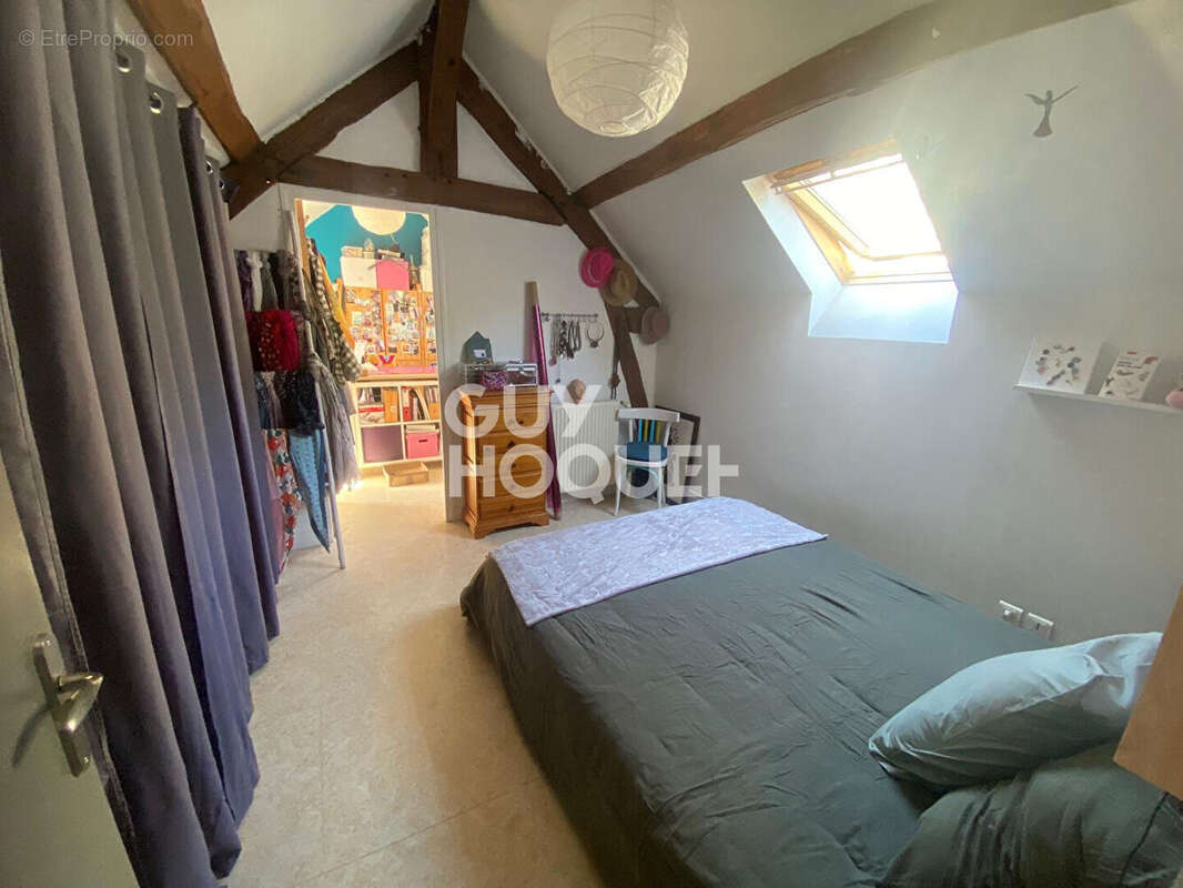 Appartement à IVRY-LA-BATAILLE