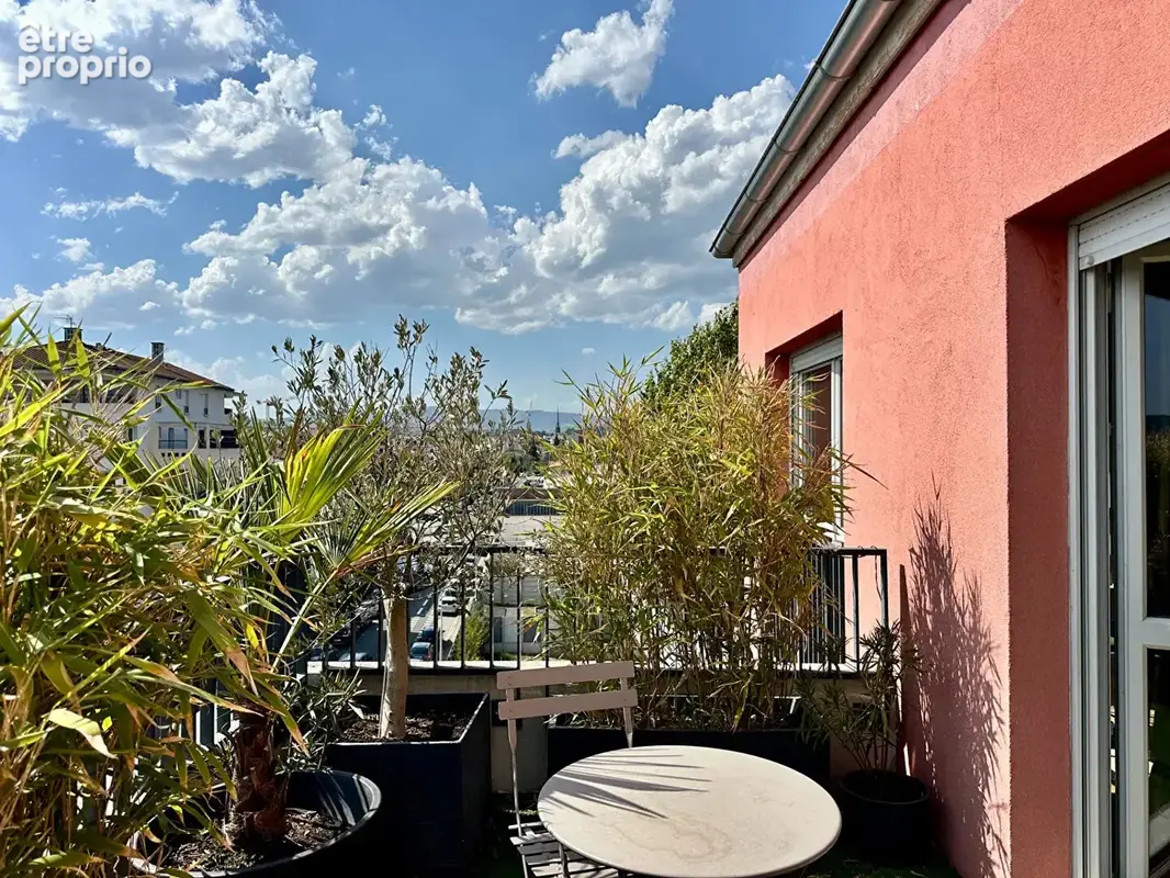 VILLEFRANCHE Appartement T4 en attique avec terrasse panoramique - photo 13