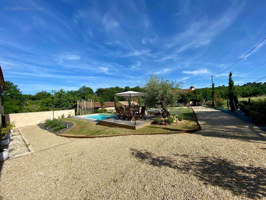 Maison à SAINTE-ALVERE