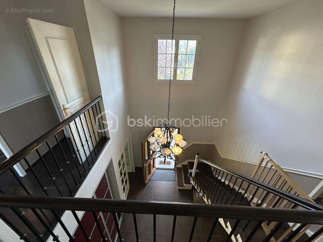 Maison à LA VERPILLIERE