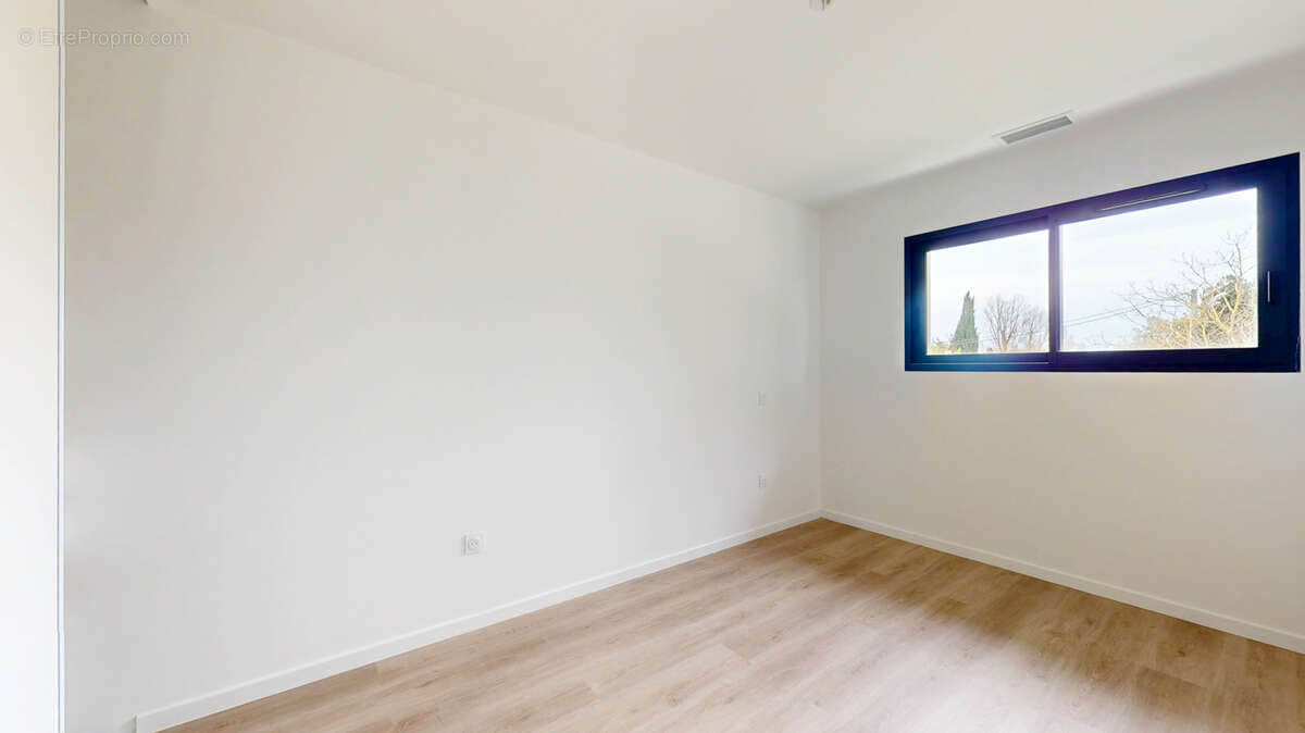 Maison à BRUGUIERES