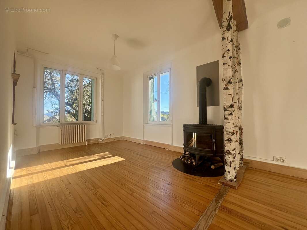 n°4 - Maison à LA MURE