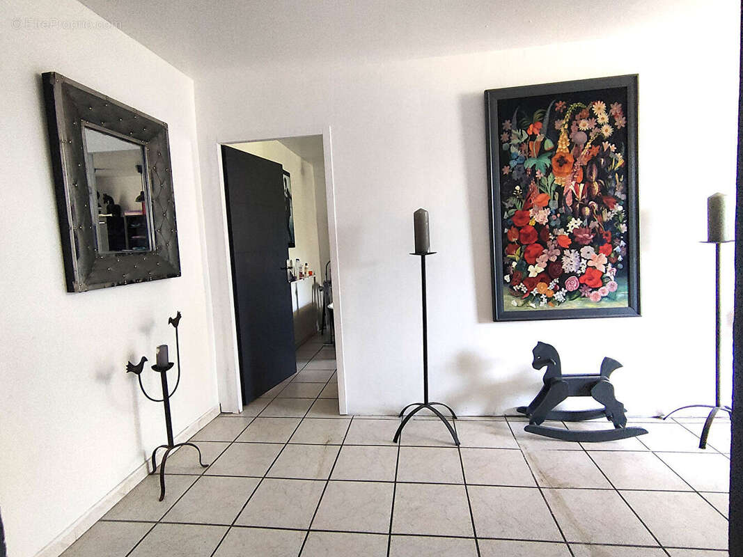 Appartement à SAINTE-ANASTASIE-SUR-ISSOLE