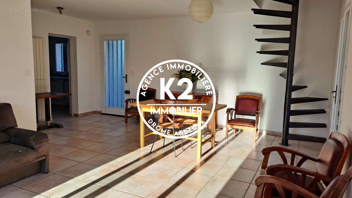 Maison à MONTELIMAR