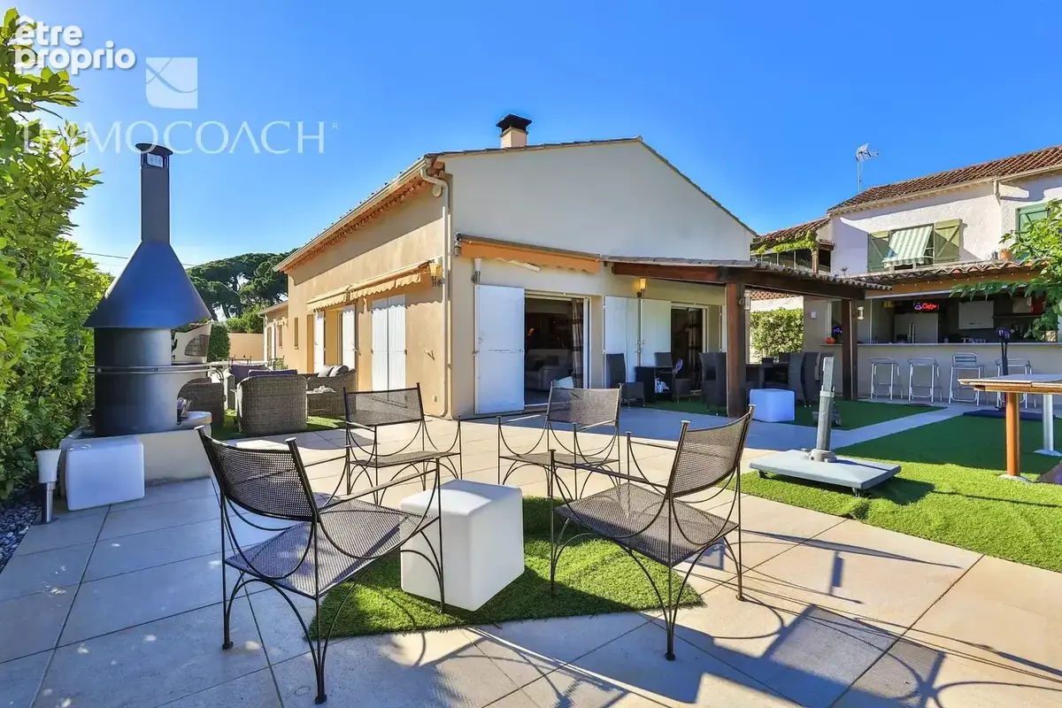 Charmante  villa conviviale  T4  de plain-pied avec piscine et jardin  à Saint Tropez - photo 21