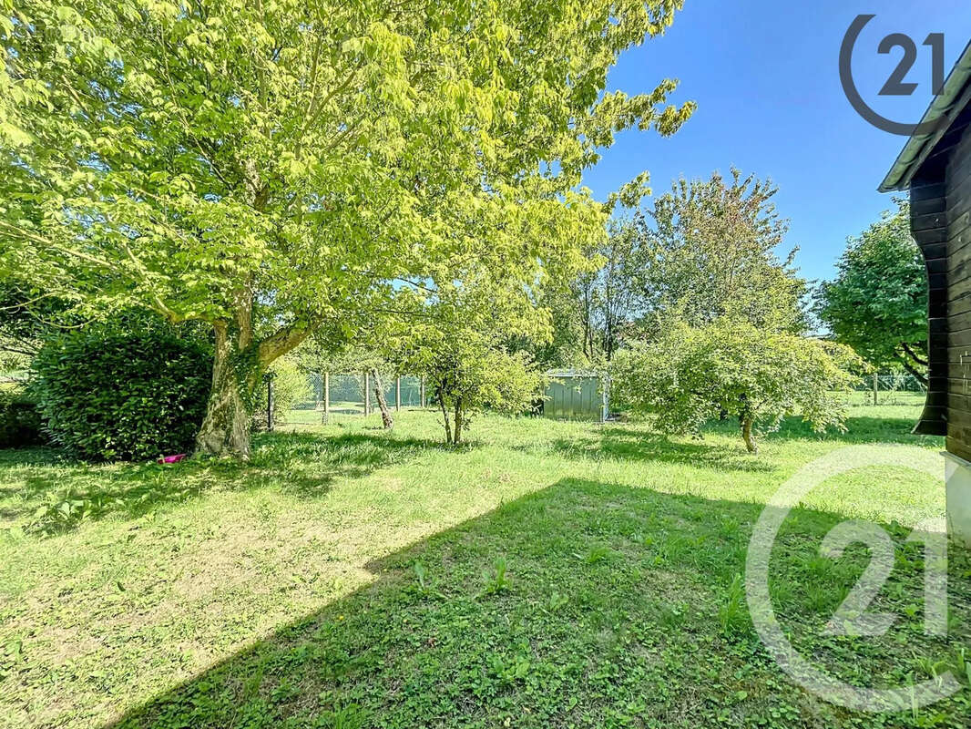 Maison à THORIGNY-SUR-OREUSE