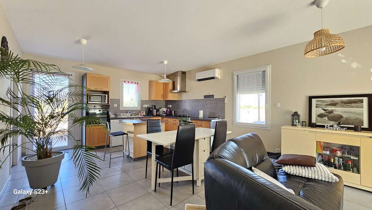 Maison 85 m² à Vallans  - photo 3