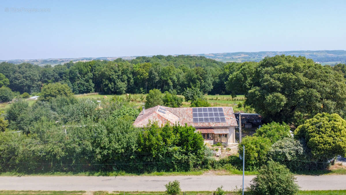 Maison à TERREBASSE