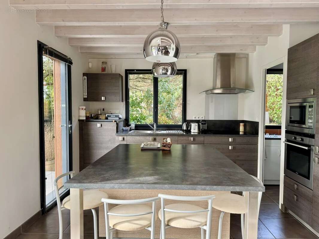 Maison à LARMOR-BADEN