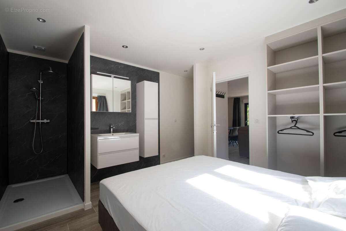 Maison à LACAPELLE-MARIVAL