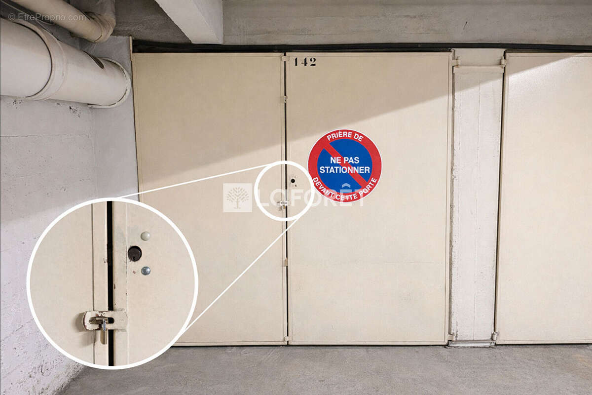 Parking à PARIS-15E