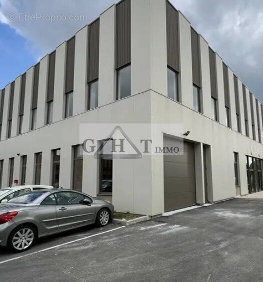 Commerce à TREMBLAY-EN-FRANCE