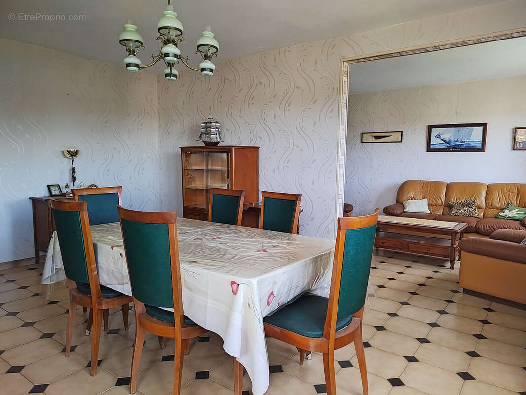 Appartement à SATHONAY-CAMP