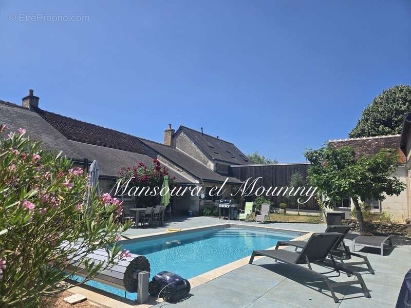 Maison à AZAY-SUR-CHER