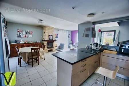 Maison - 90m ² - photo 6