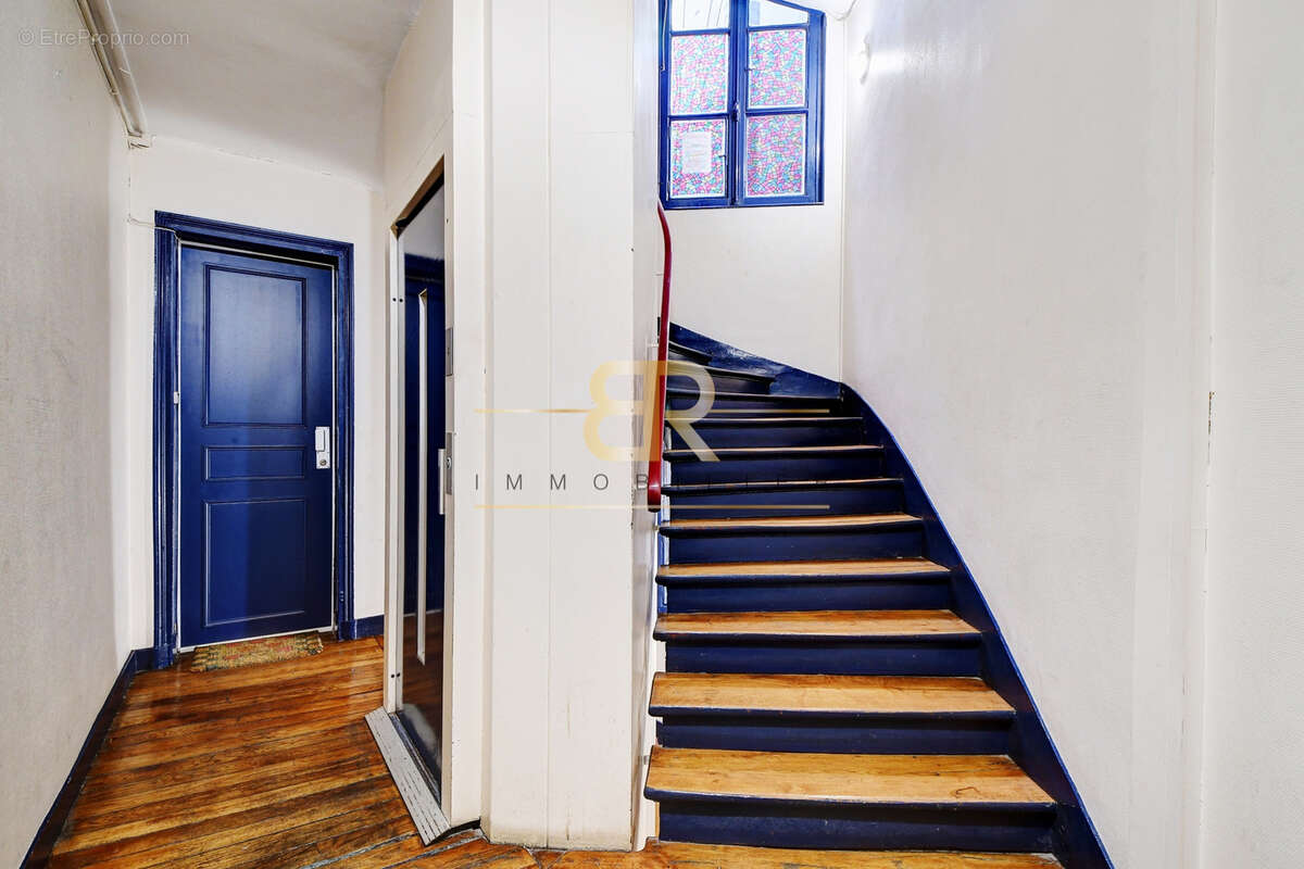 Appartement à PARIS-18E