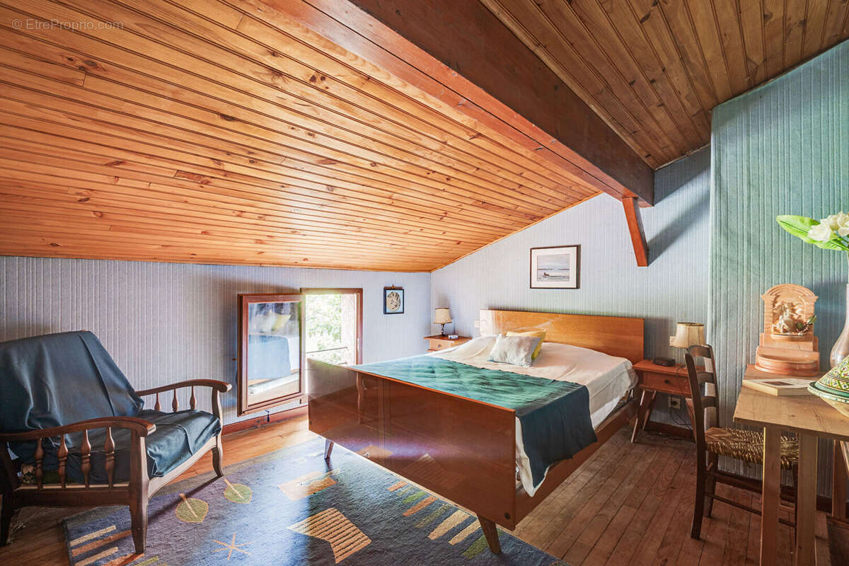 Maison à MONDONVILLE