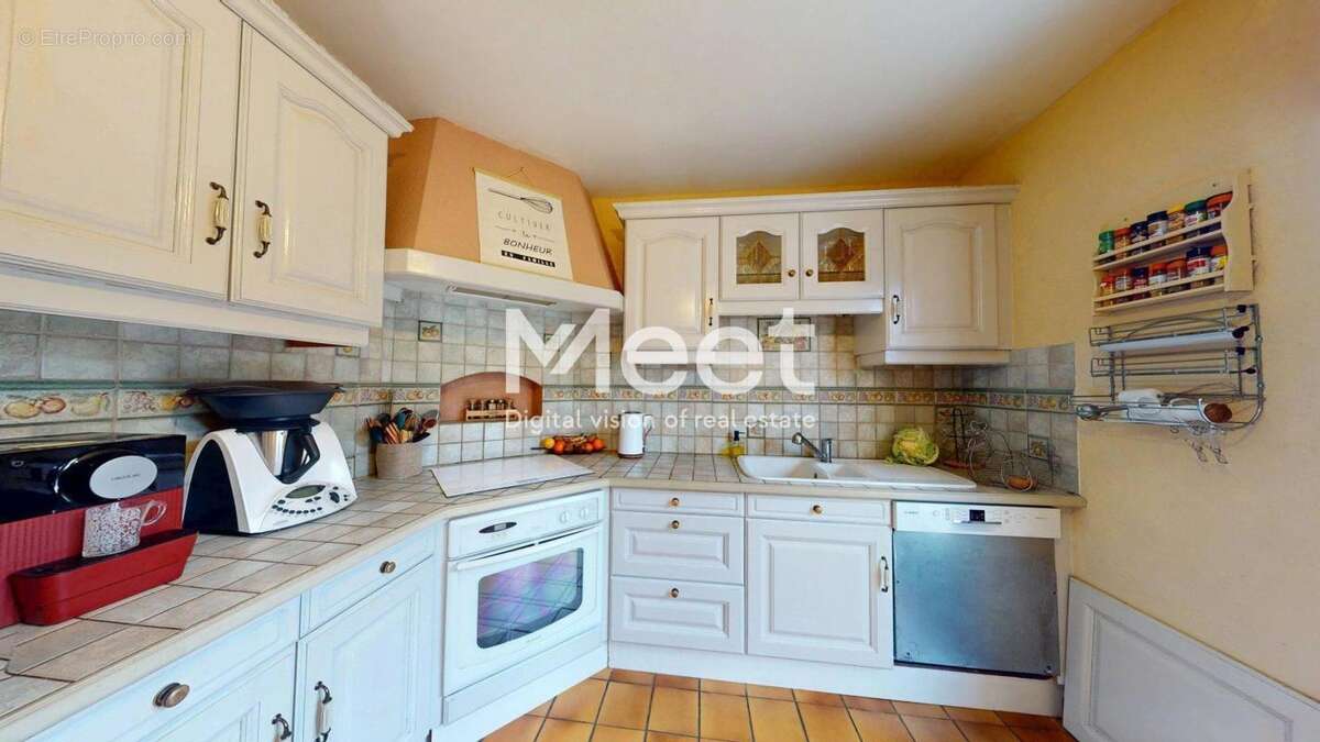 Maison à FLEURY-LA-VALLEE