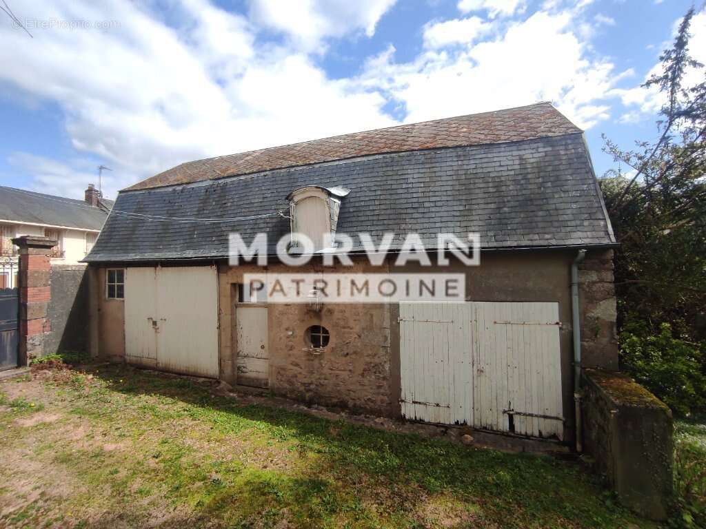 Maison à CHATEAU-CHINON(VILLE)