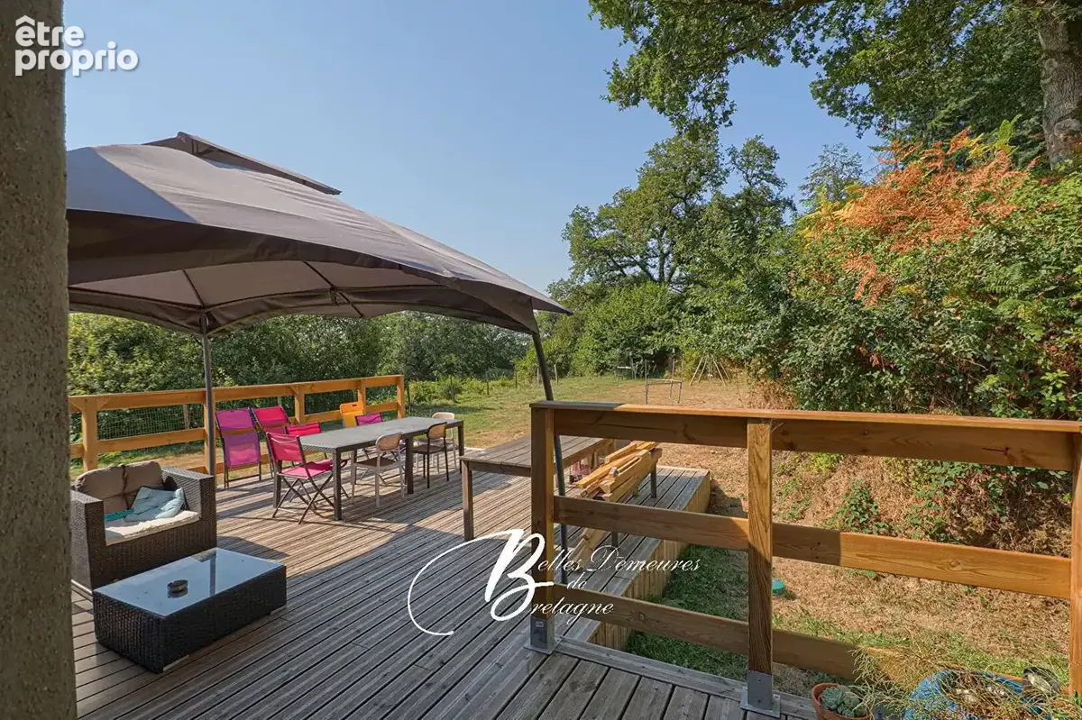 A vendre jolie propriété en pierre au coeur d'un espace naturel de près de 3 hectares - photo 9