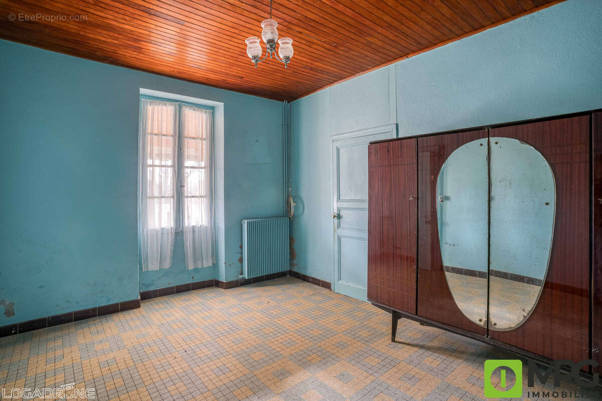 Maison à LA SAUVETAT-SUR-LEDE