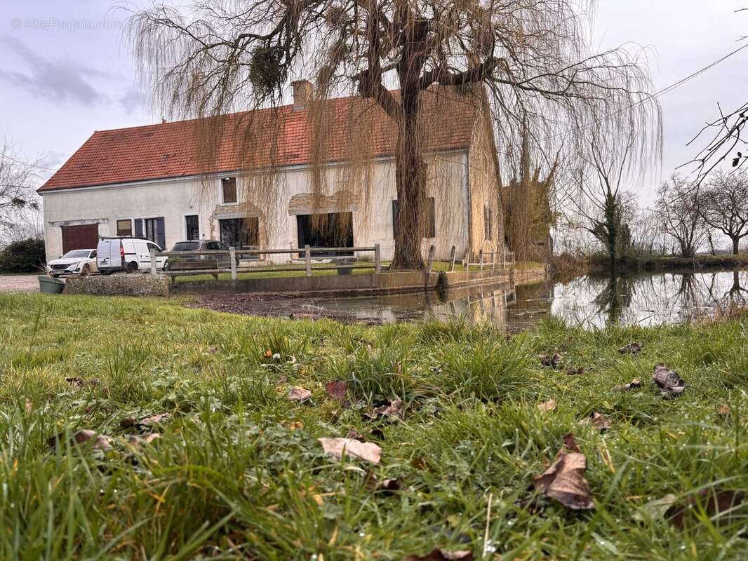 Maison à BEAUMONT-SUR-SARTHE