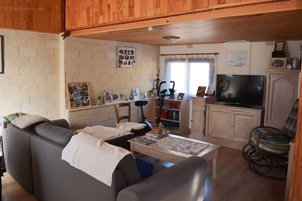 Maison à LE CASTELLET