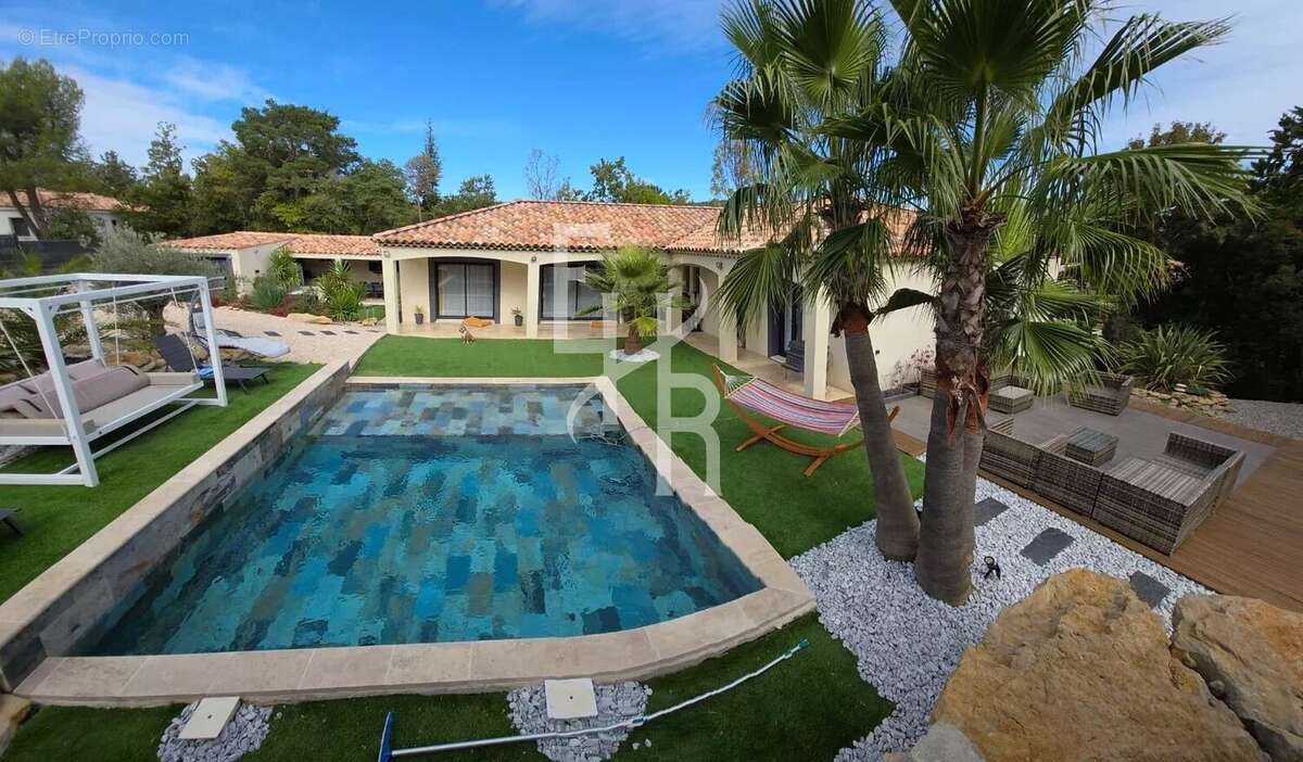 Maison à PLAN-D&#039;AUPS-SAINTE-BAUME