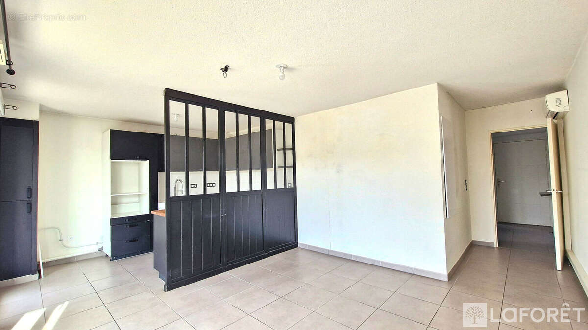 Appartement à PUGET-SUR-ARGENS