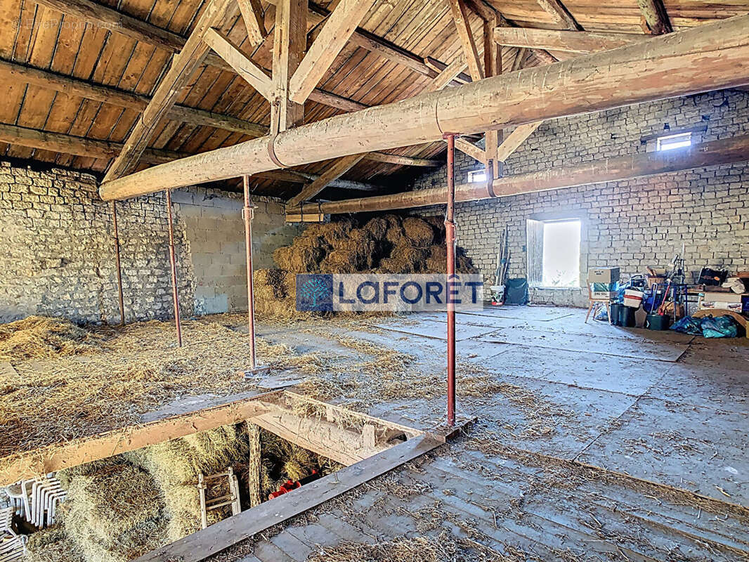 Maison à COUSANCES-LES-FORGES