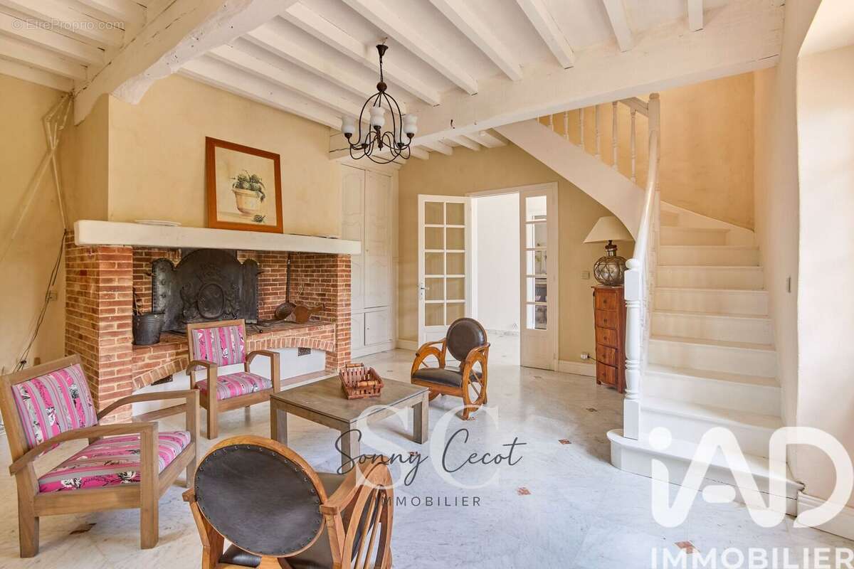 Maison 420 m² à Cuq  - photo 4