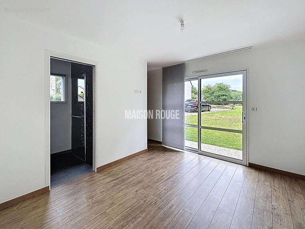 Maison à PLOUER-SUR-RANCE