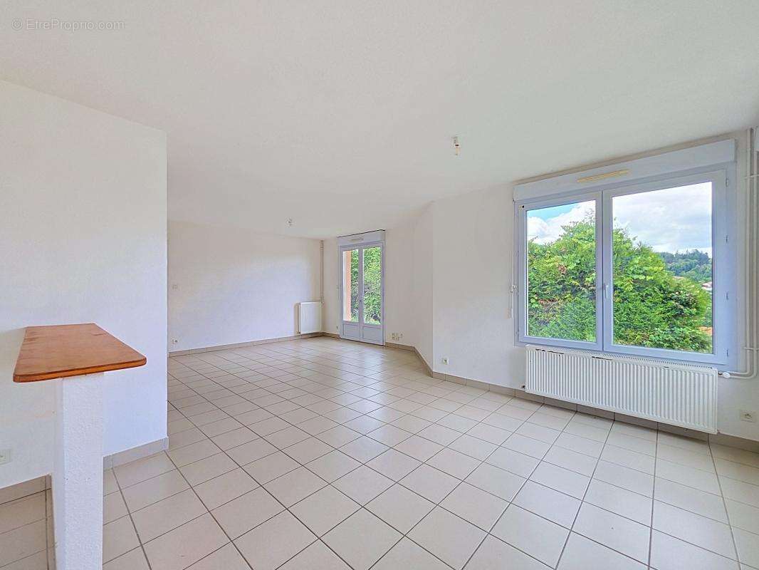 Maison - 3 Chambres - Garage - Jardin - Proche centre village - photo 11