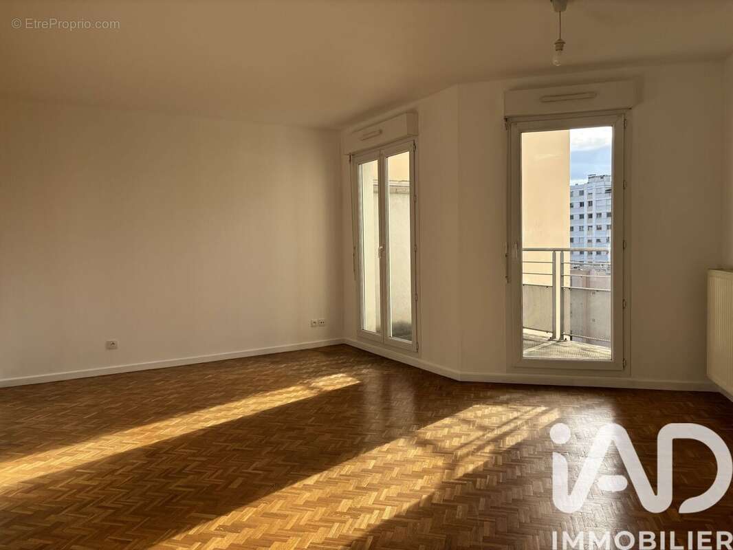 Photo 2 - Appartement à VILLEURBANNE