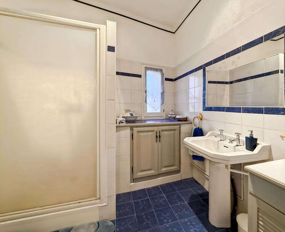 À vendre - maison de village  - eyragues - photo 14
