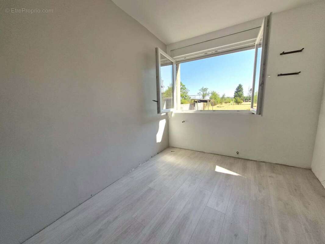 Maison 147 m² à Laronxe  - photo 8