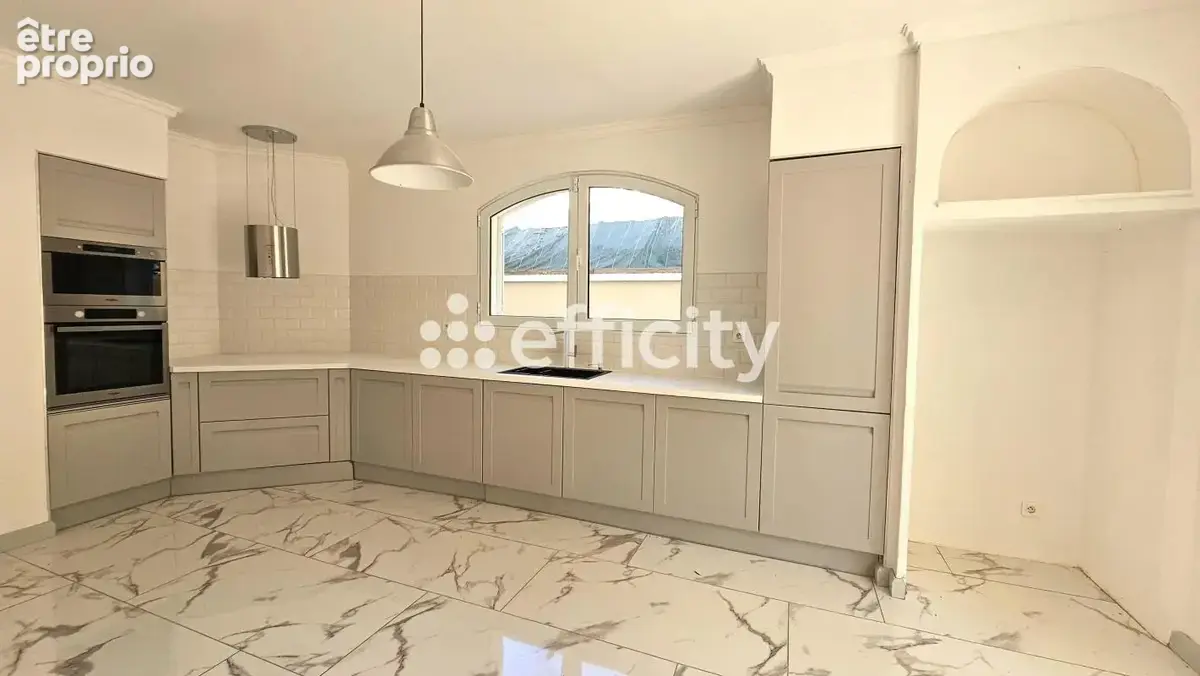 Maison 6 pièces 245 m² à vendre à Rochetaillee-Sur-Saone (69270) - photo 7