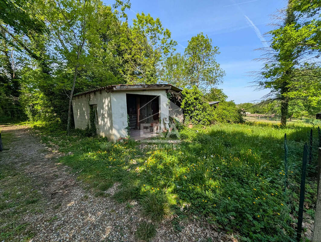 Maison à MONTPON-MENESTEROL