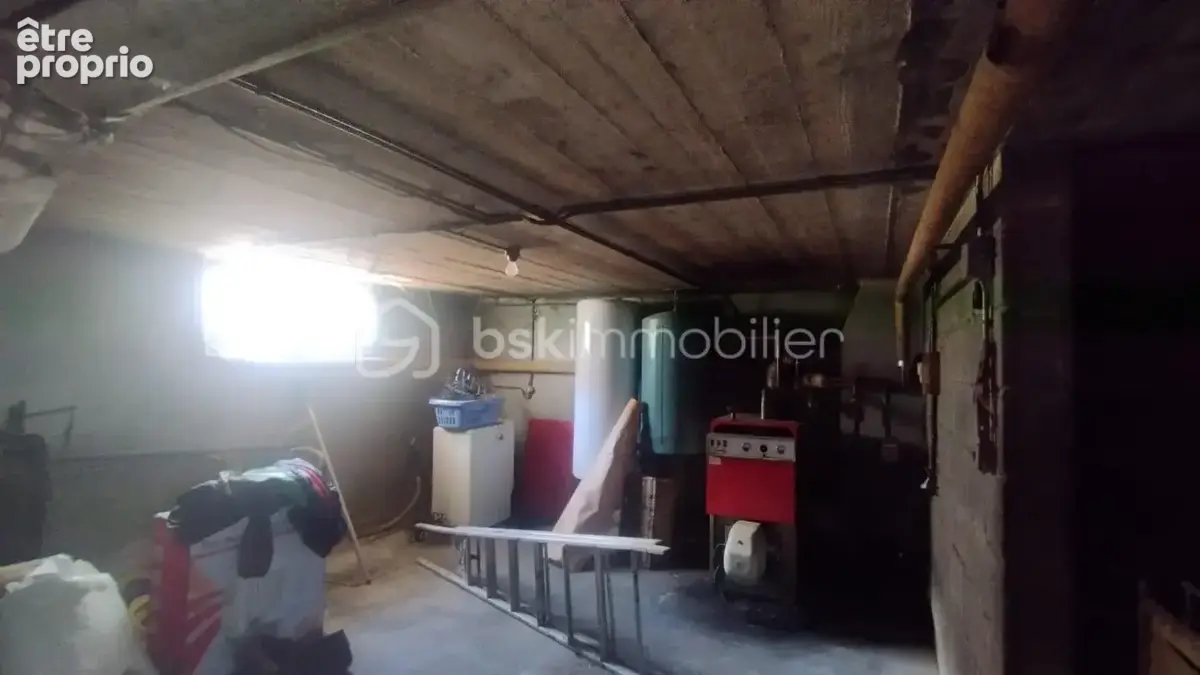 A saisir longere 3 chambres nombreuses dependances sur plus de 2 hectares - photo 16