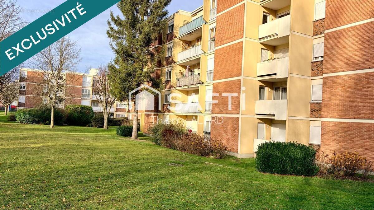 Photo 1 - Appartement à EZANVILLE