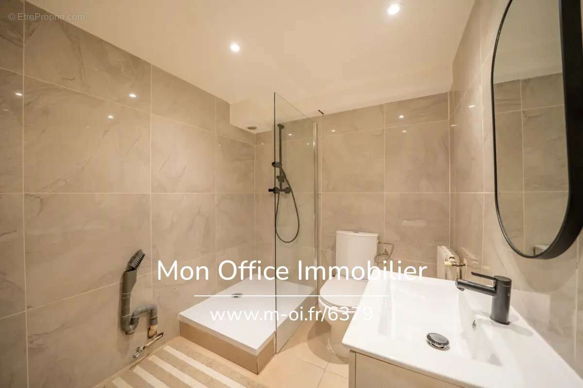 Appartement à MARSEILLE-6E