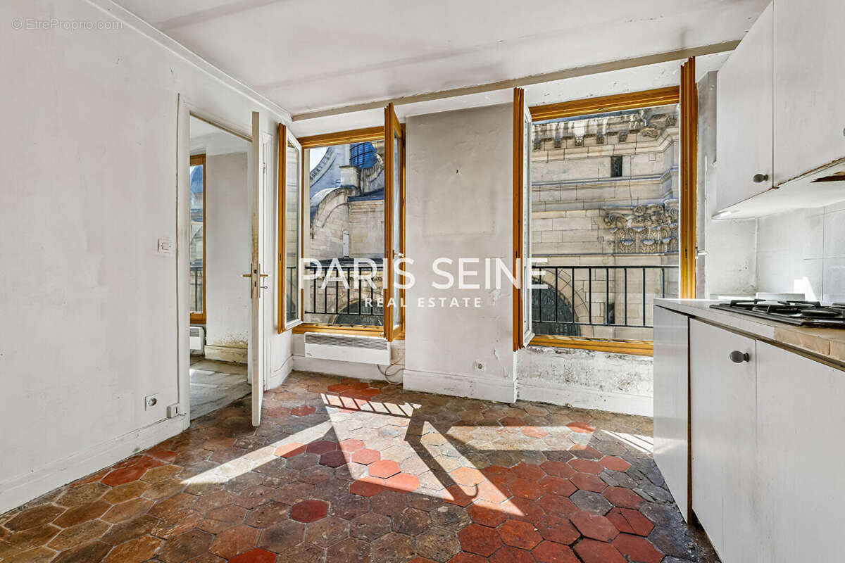 Appartement à PARIS-6E