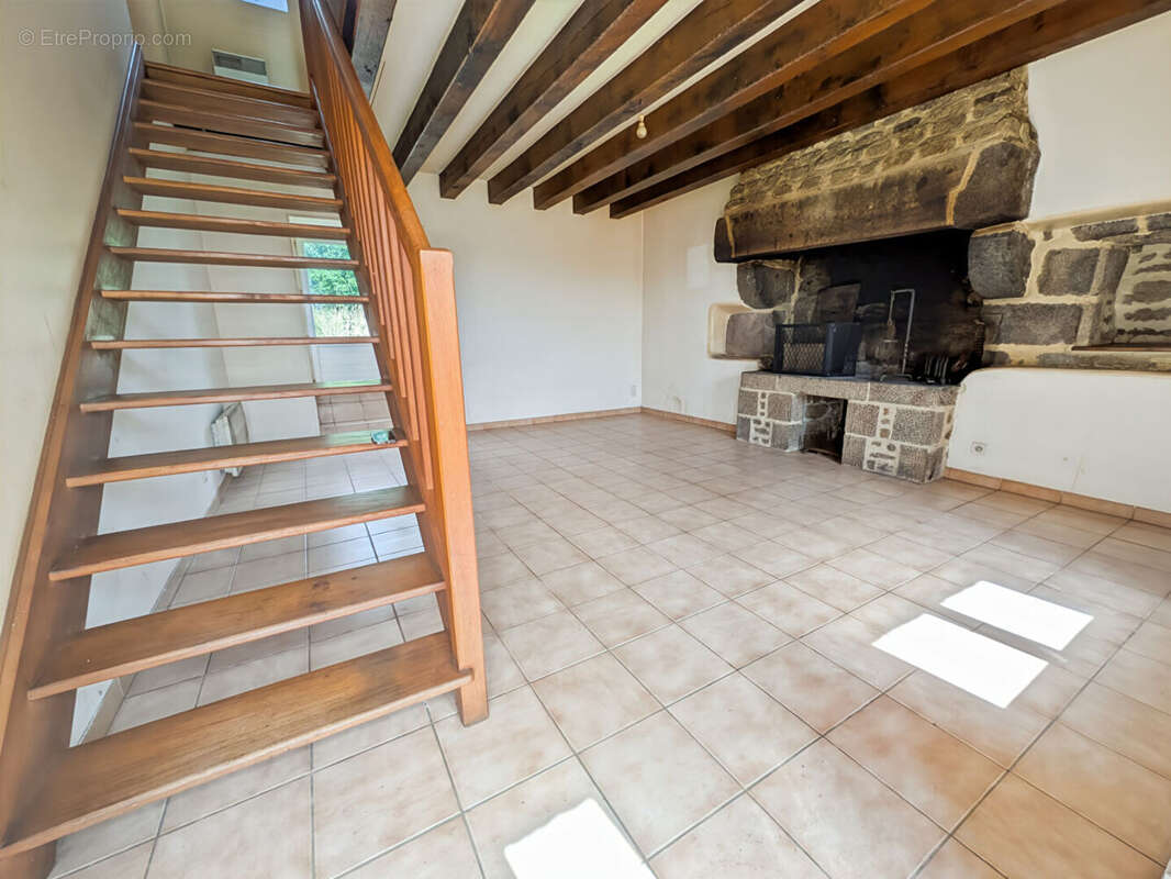 A vendre Maison en pierre à Chauvigné  81 m2 en campagne - photo 2
