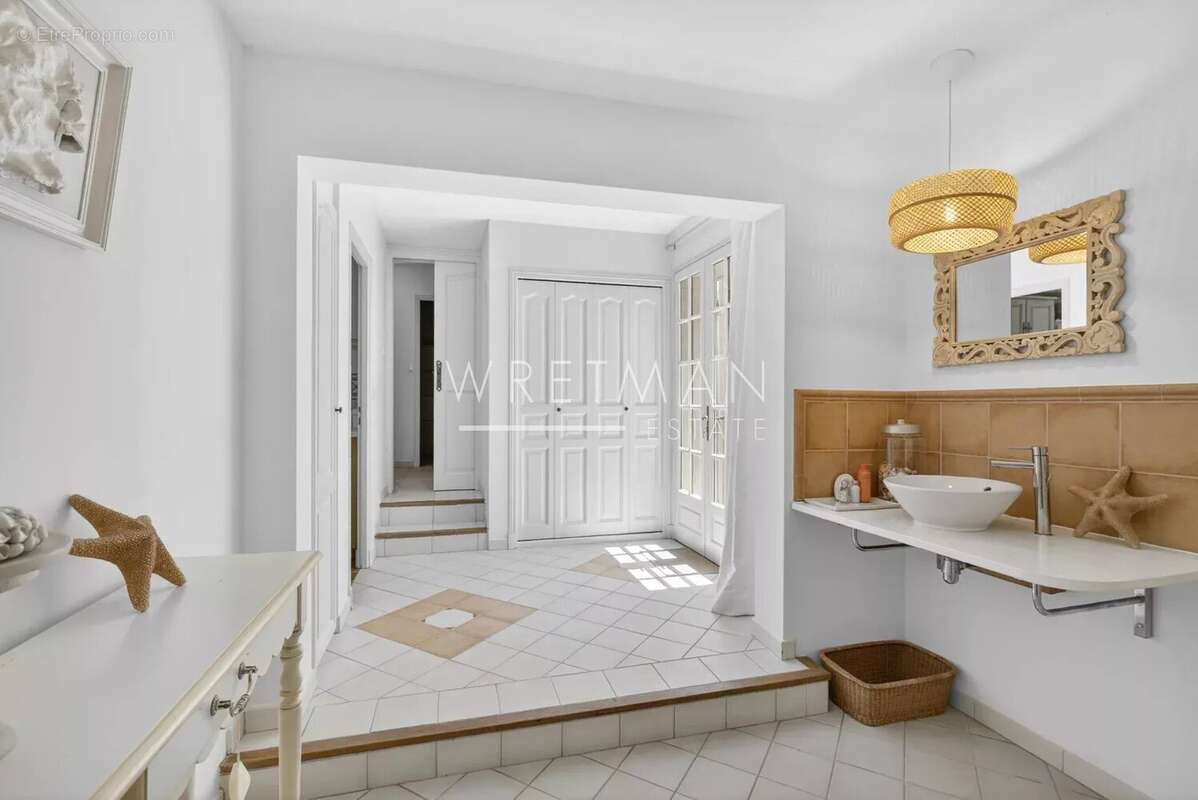 Maison à SAINT-RAPHAEL