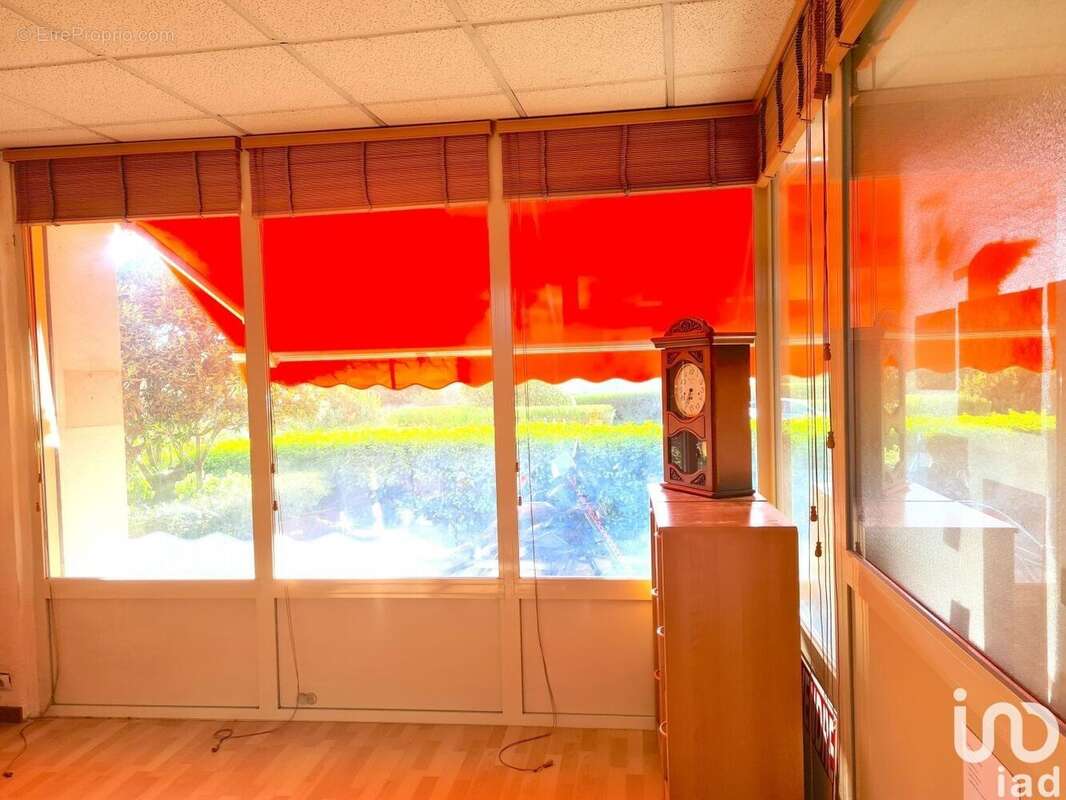 Photo 5 - Commerce à SEPTEMES-LES-VALLONS