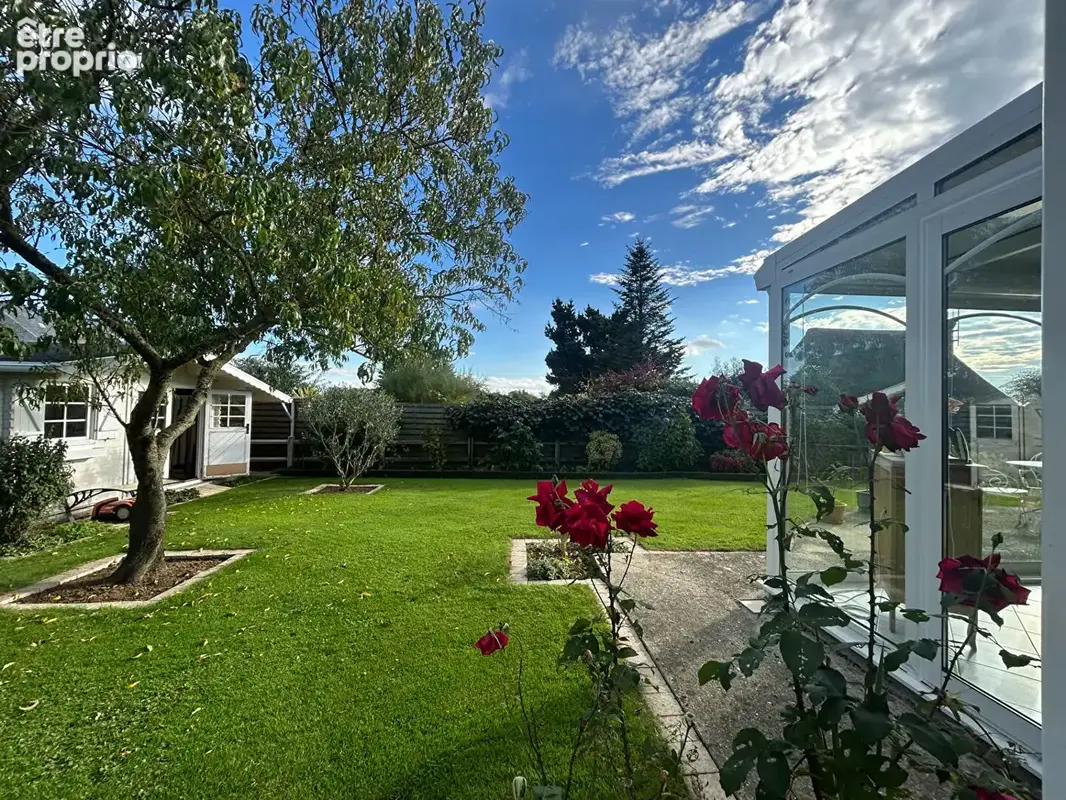A vendre - maison de plain pied sur genereuse parcelle de terrain - photo 12