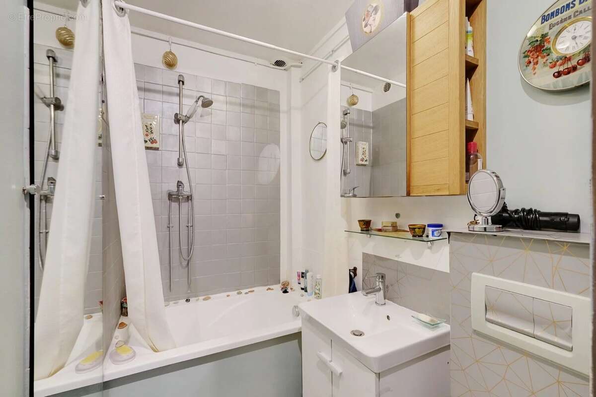 Appartement à PARIS-4E