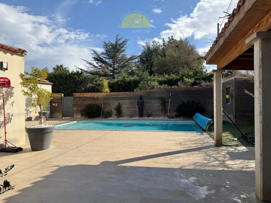 Maison à SAINT-GENIS-DES-FONTAINES