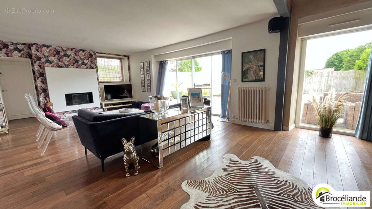 Maison à SAINT-GILLES